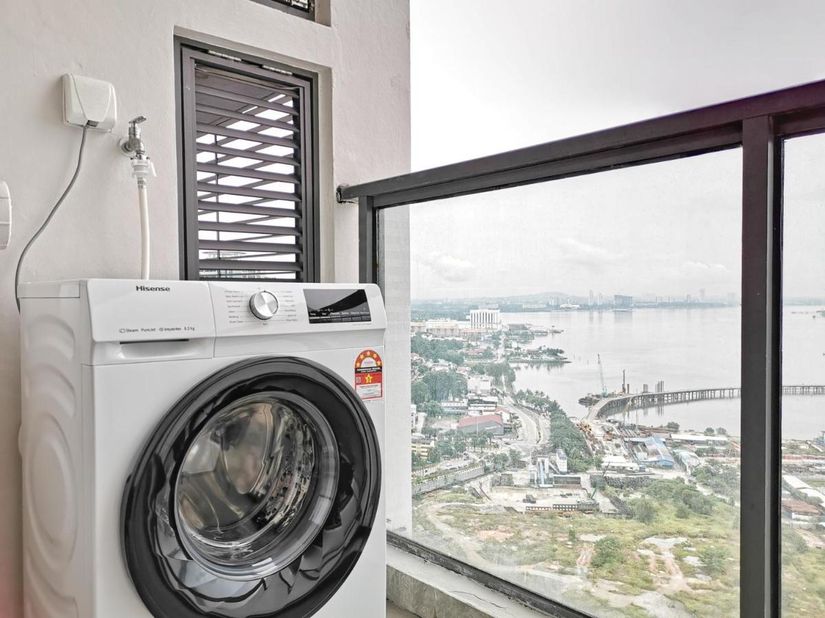 Yussy 2 Bedroom Sea View Condo At R&F Princess Cove Johor Bahru Exterior foto